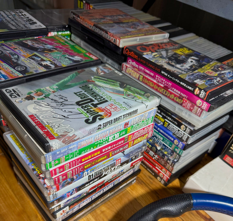 DVD/MAGAZINES